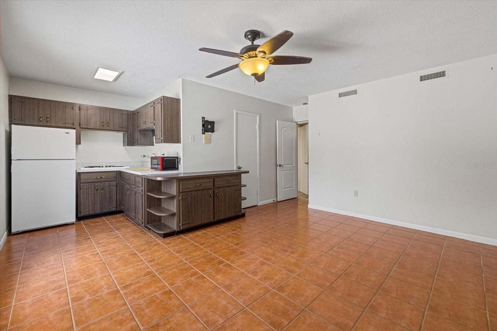 Image 19 of 52 For 8255 Longbay Boulevard