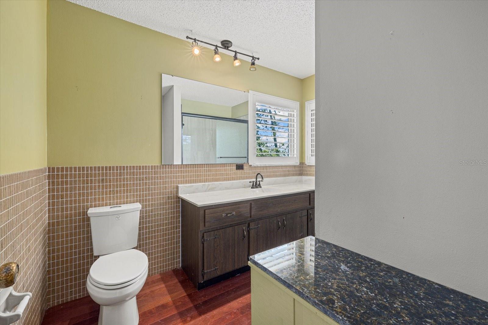 Image 21 of 52 For 8255 Longbay Boulevard