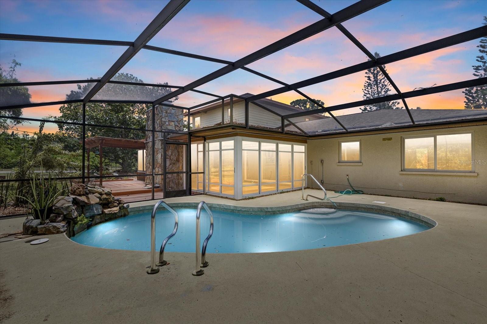Image 27 of 52 For 8255 Longbay Boulevard