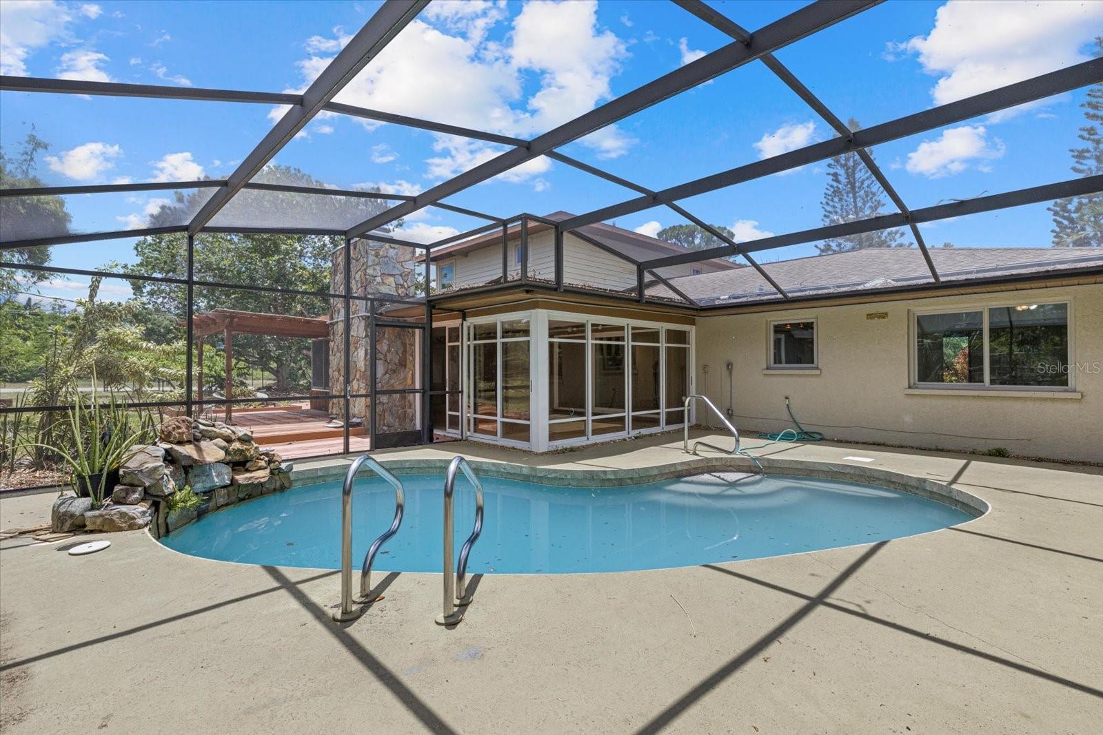 Image 30 of 52 For 8255 Longbay Boulevard