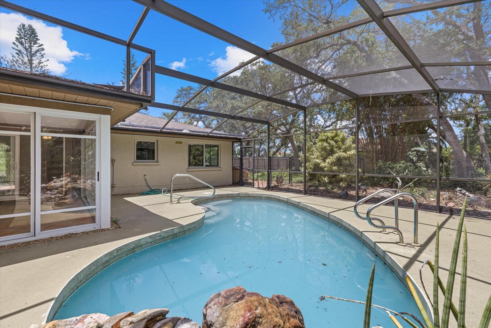 Image 31 of 52 For 8255 Longbay Boulevard
