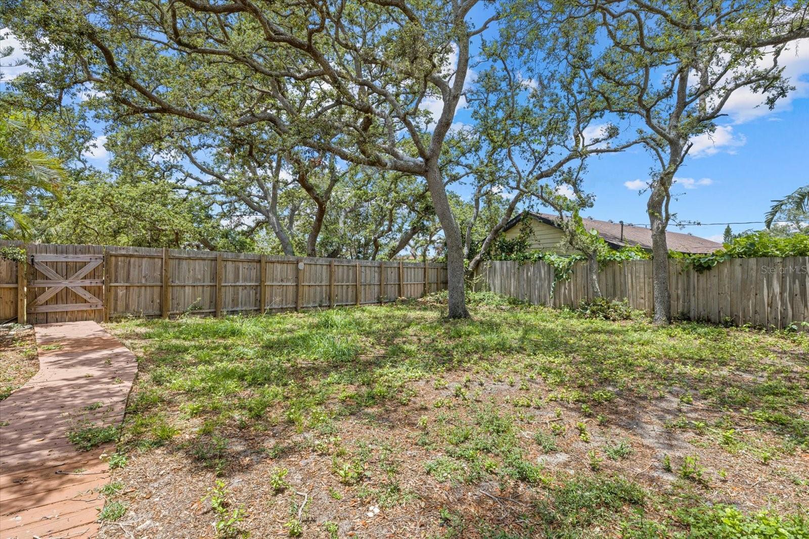 Image 37 of 52 For 8255 Longbay Boulevard