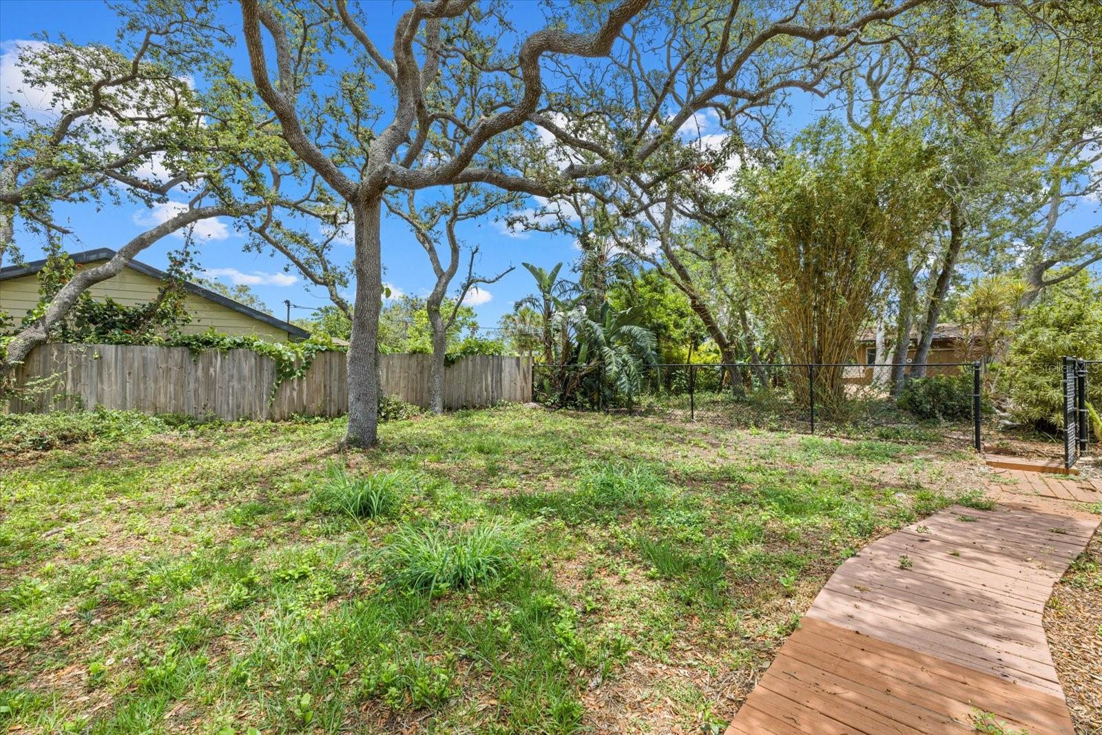 Image 38 of 52 For 8255 Longbay Boulevard