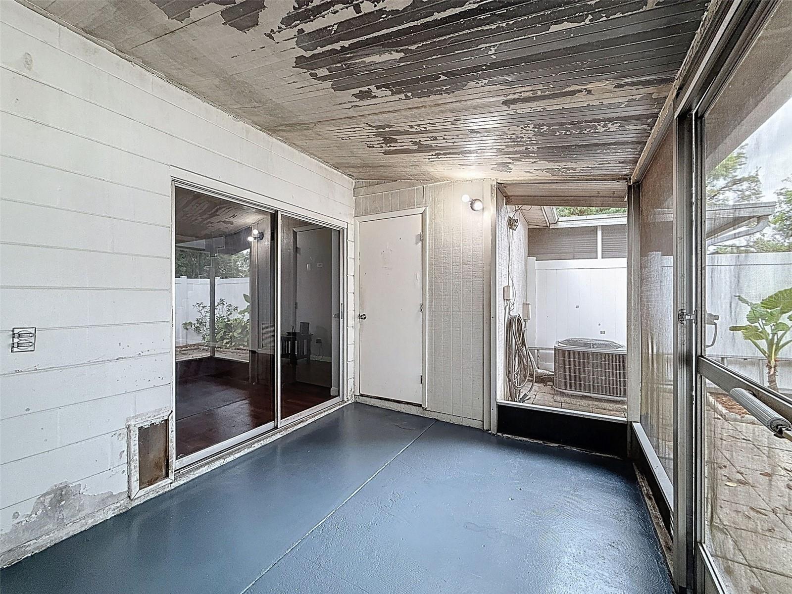 Image 31 of 42 For 11717 Wesson Circle E