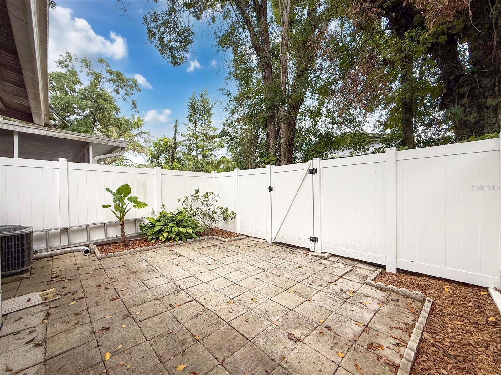 Image 33 of 42 For 11717 Wesson Circle E