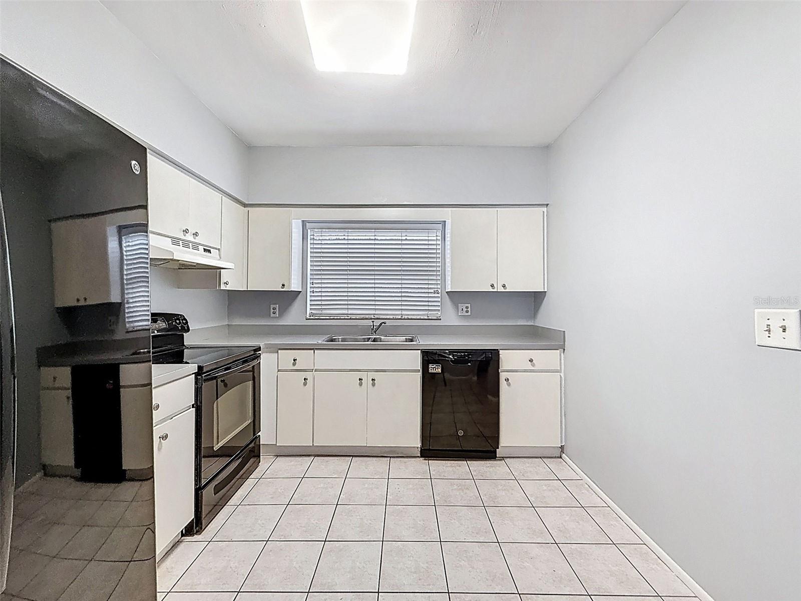 Image 6 of 42 For 11717 Wesson Circle E