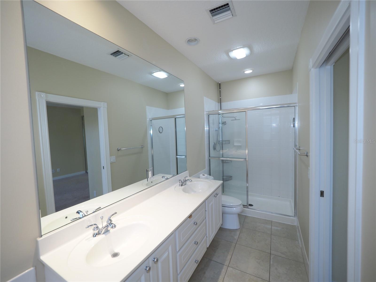 Image 14 of 26 For 1648 Napoli Drive W
