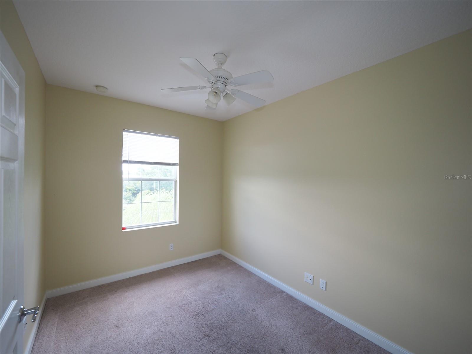 Image 16 of 26 For 1648 Napoli Drive W