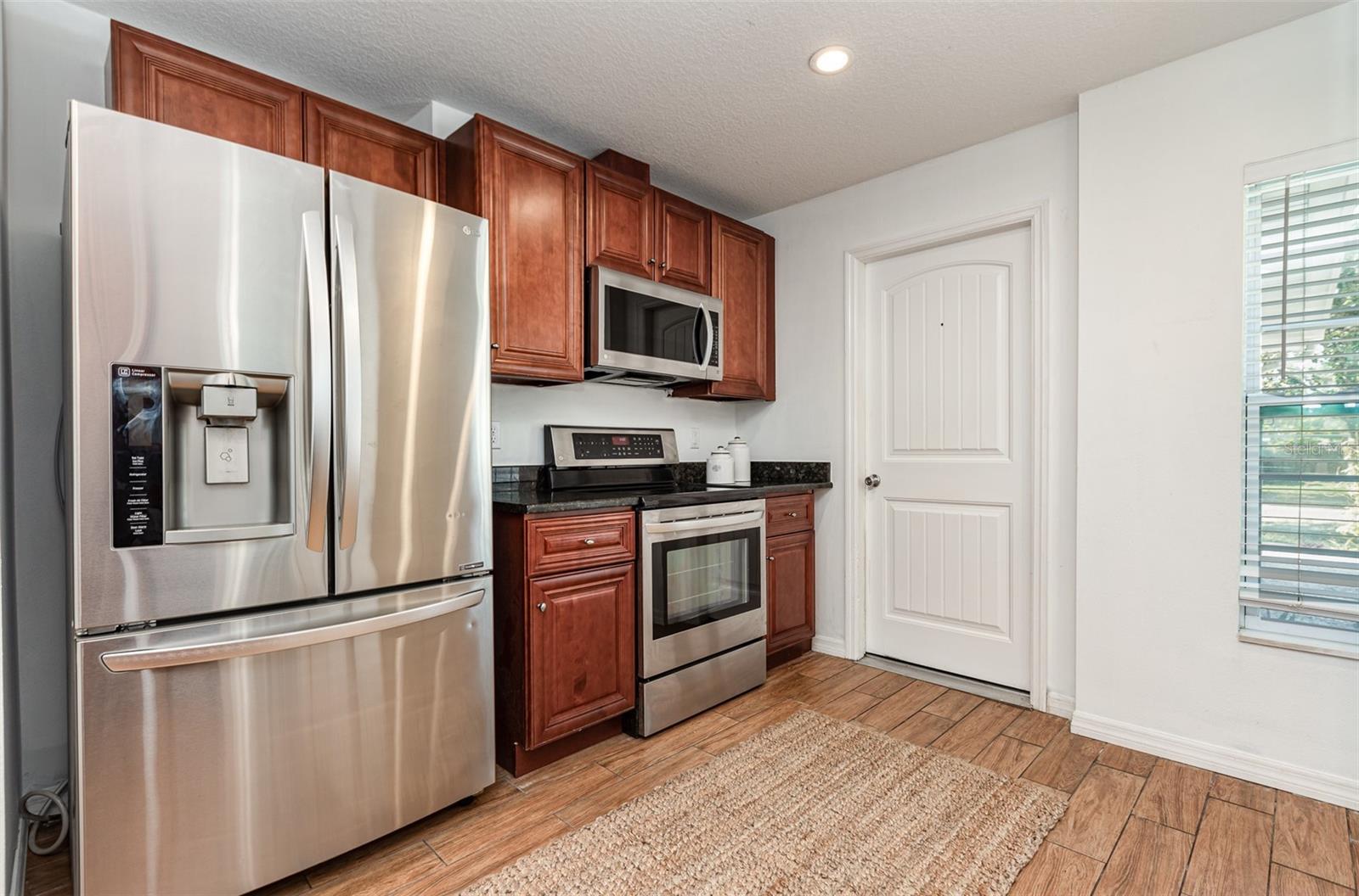 Image 11 of 34 For 1345 24th Street