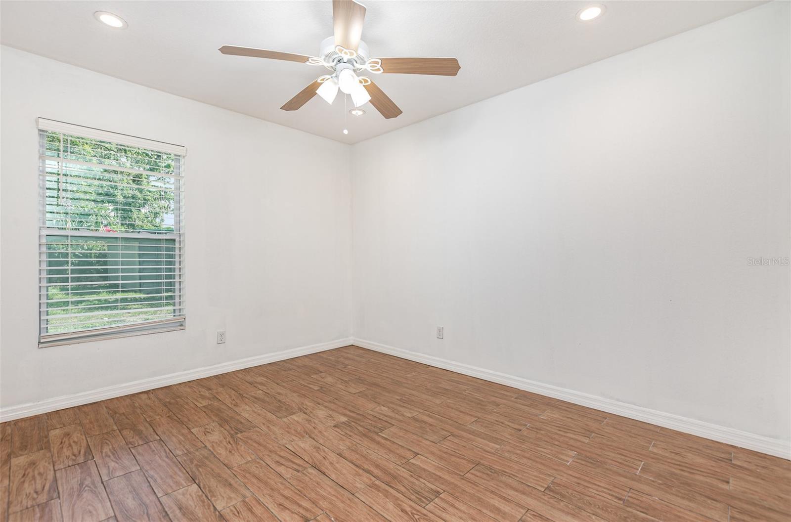 Image 21 of 34 For 1345 24th Street