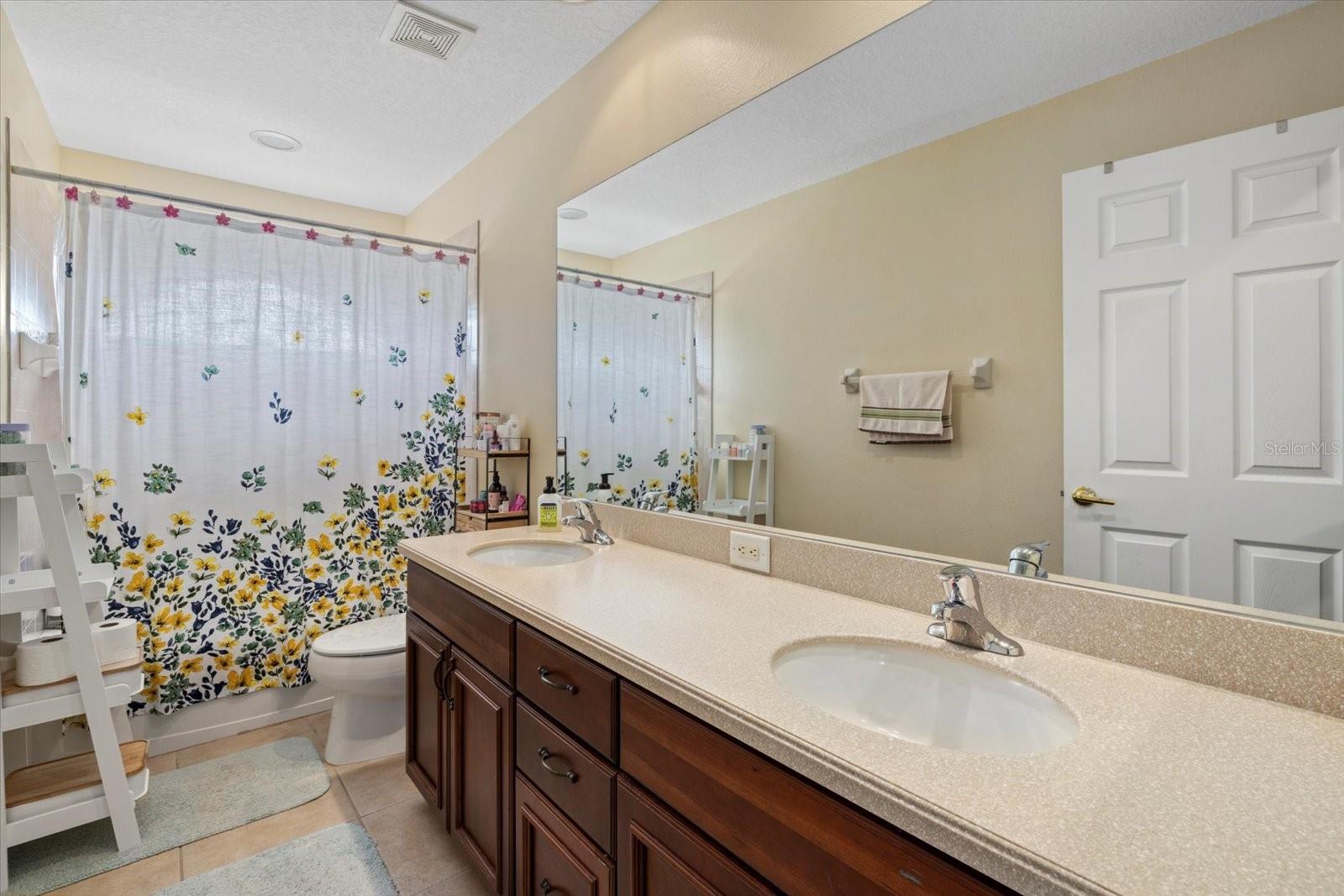 Image 30 of 44 For 6907 47th Court E