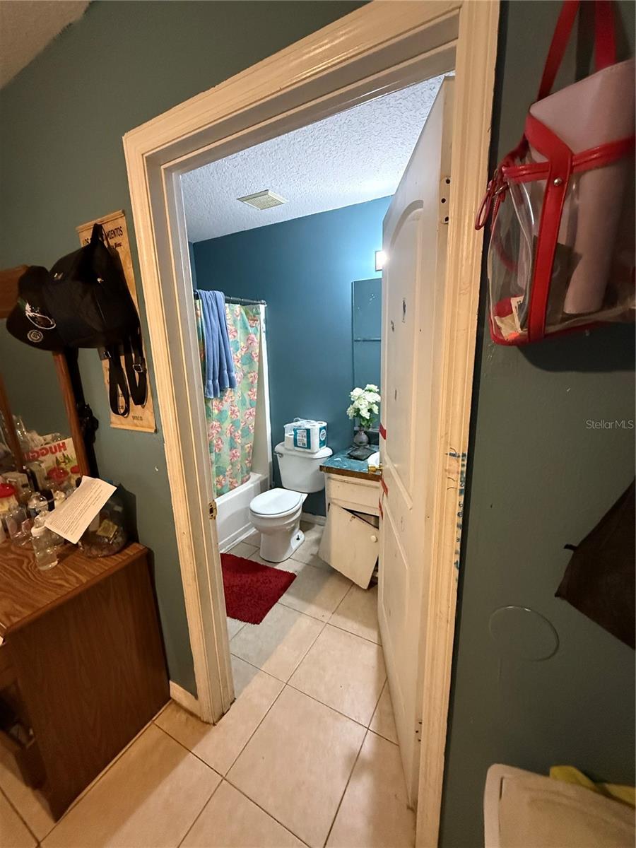 Image 10 of 12 For 815 12th Avenue W