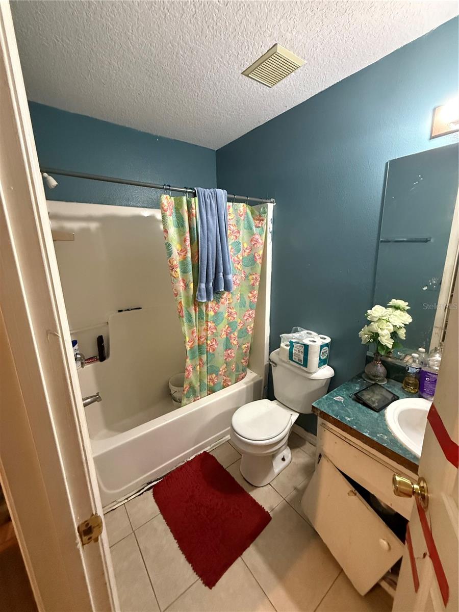 Image 11 of 12 For 815 12th Avenue W