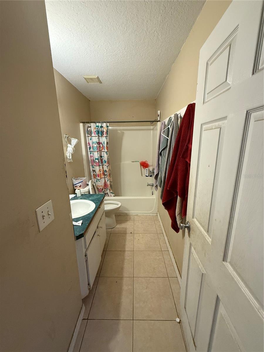 Image 5 of 12 For 815 12th Avenue W