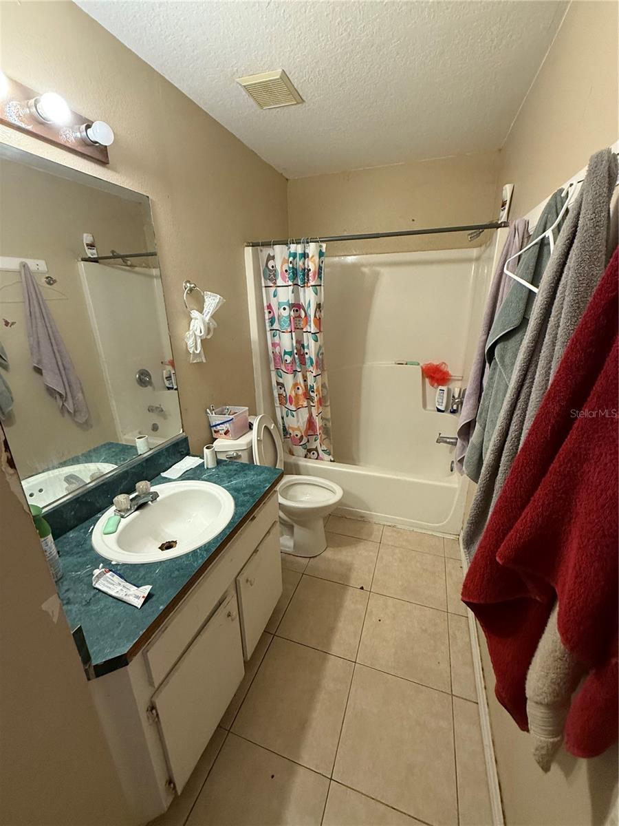 Image 6 of 12 For 815 12th Avenue W