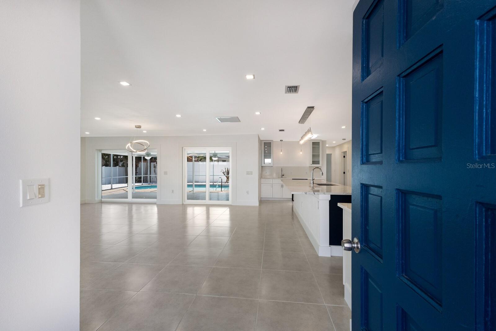 Image 6 of 56 For 620 Venice Lane