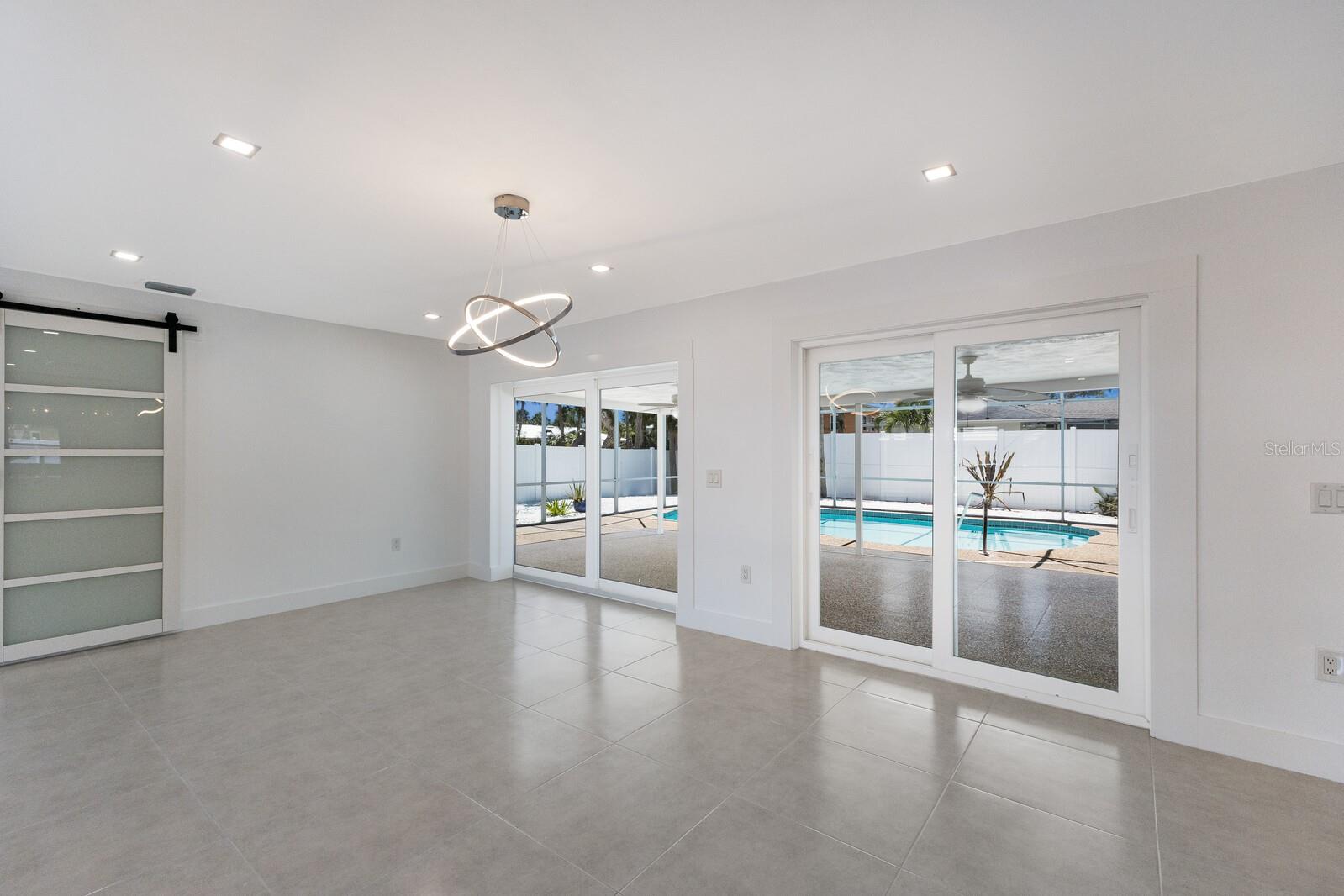 Image 9 of 56 For 620 Venice Lane
