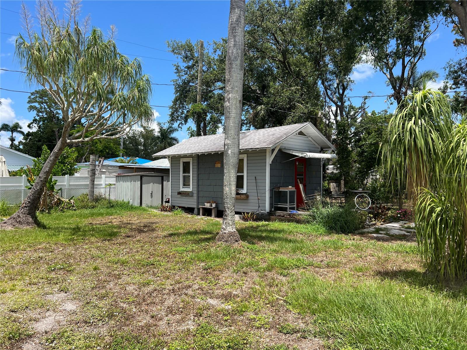 Image 12 of 14 For 2722 9th Ave W