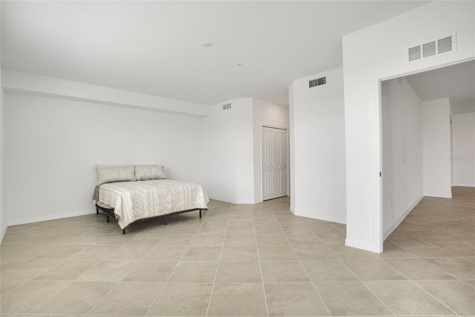 Image 16 of 40 For 12680 Radiance Court 12-101