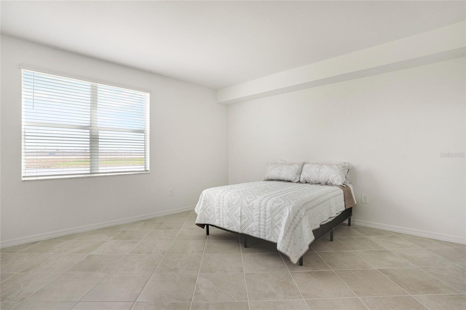 Image 18 of 40 For 12680 Radiance Court 12-101