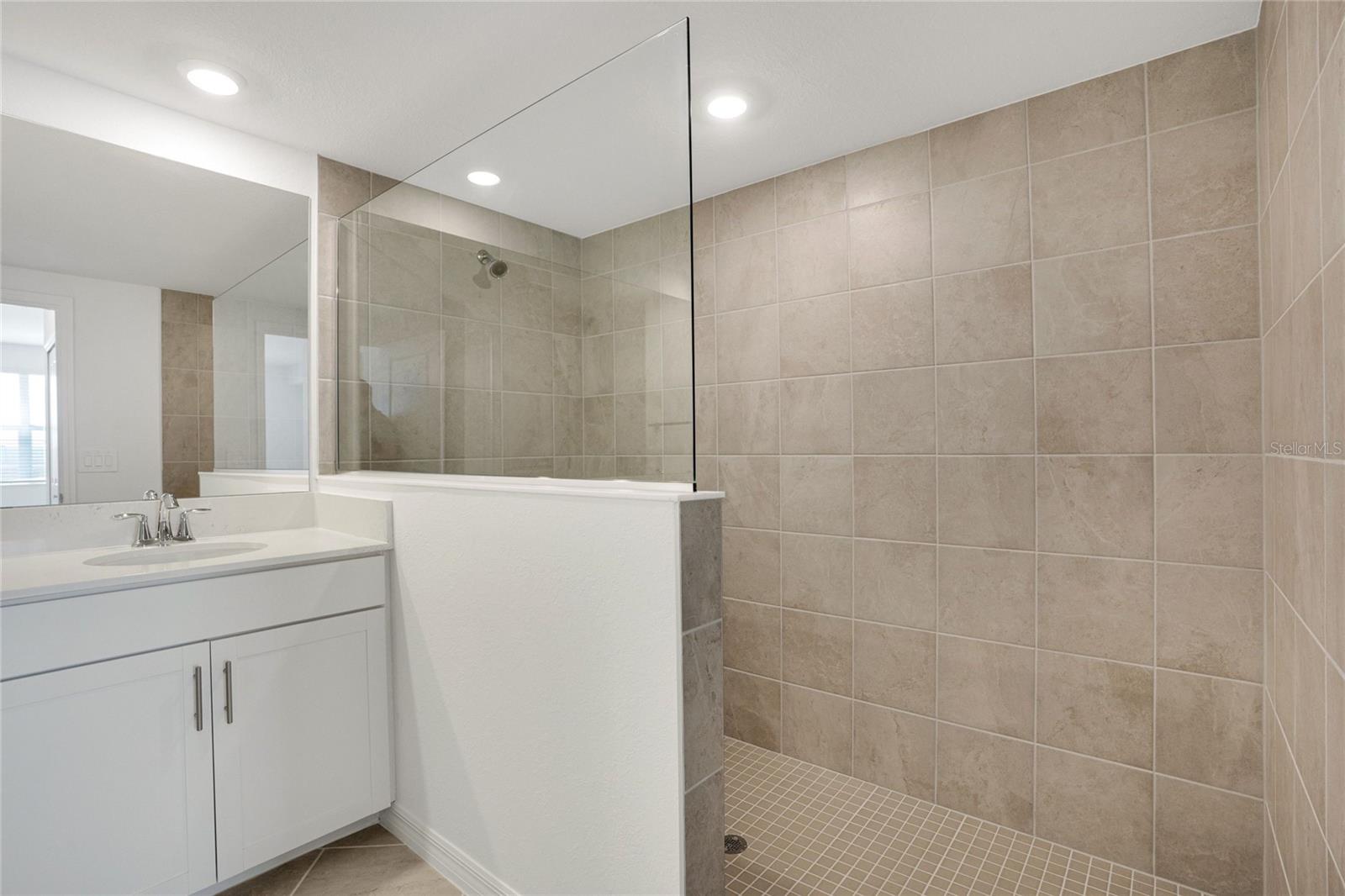 Image 20 of 40 For 12680 Radiance Court 12-101