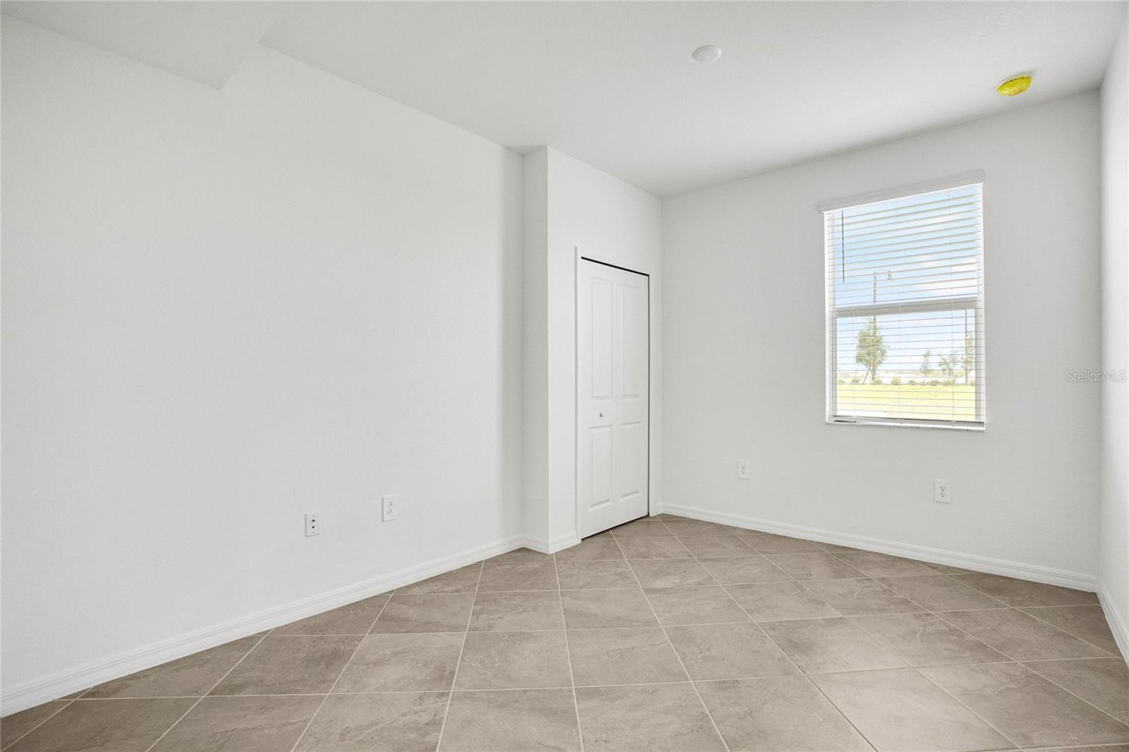 Image 26 of 40 For 12680 Radiance Court 12-101