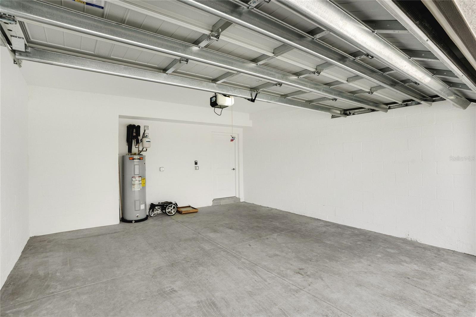 Image 34 of 40 For 12680 Radiance Court 12-101