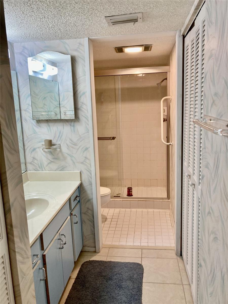 Image 14 of 26 For 6124 43rd Street W 104a