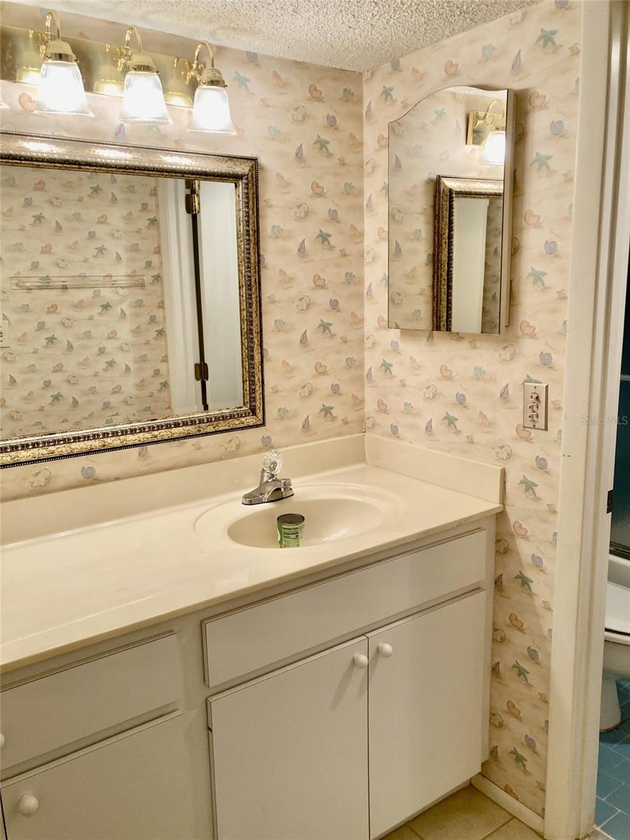 Image 19 of 26 For 6124 43rd Street W 104a