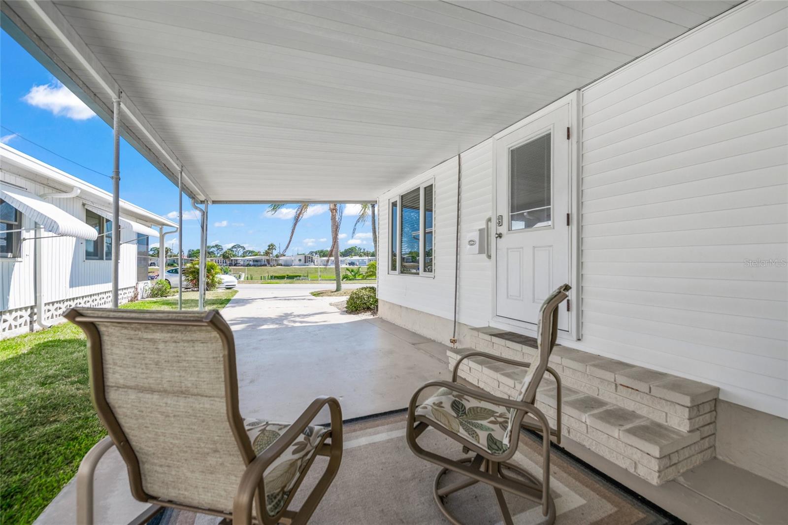 Image 10 of 99 For 714 Waterway Drive