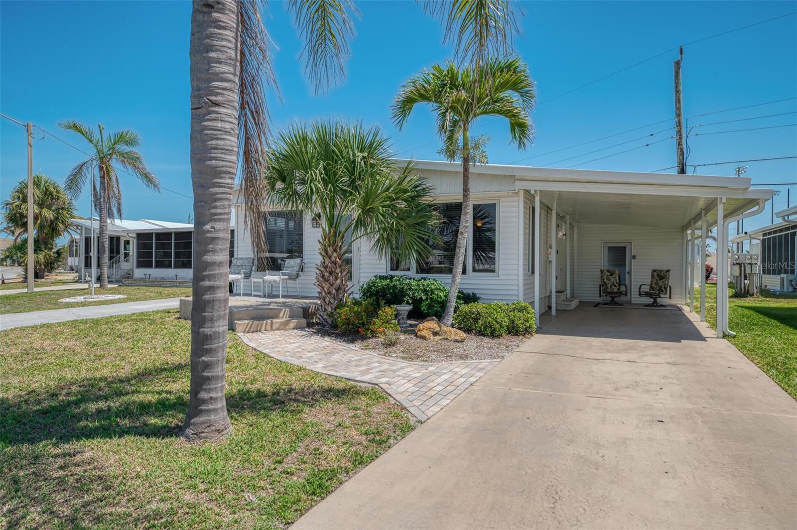 Image 27 of 99 For 714 Waterway Drive
