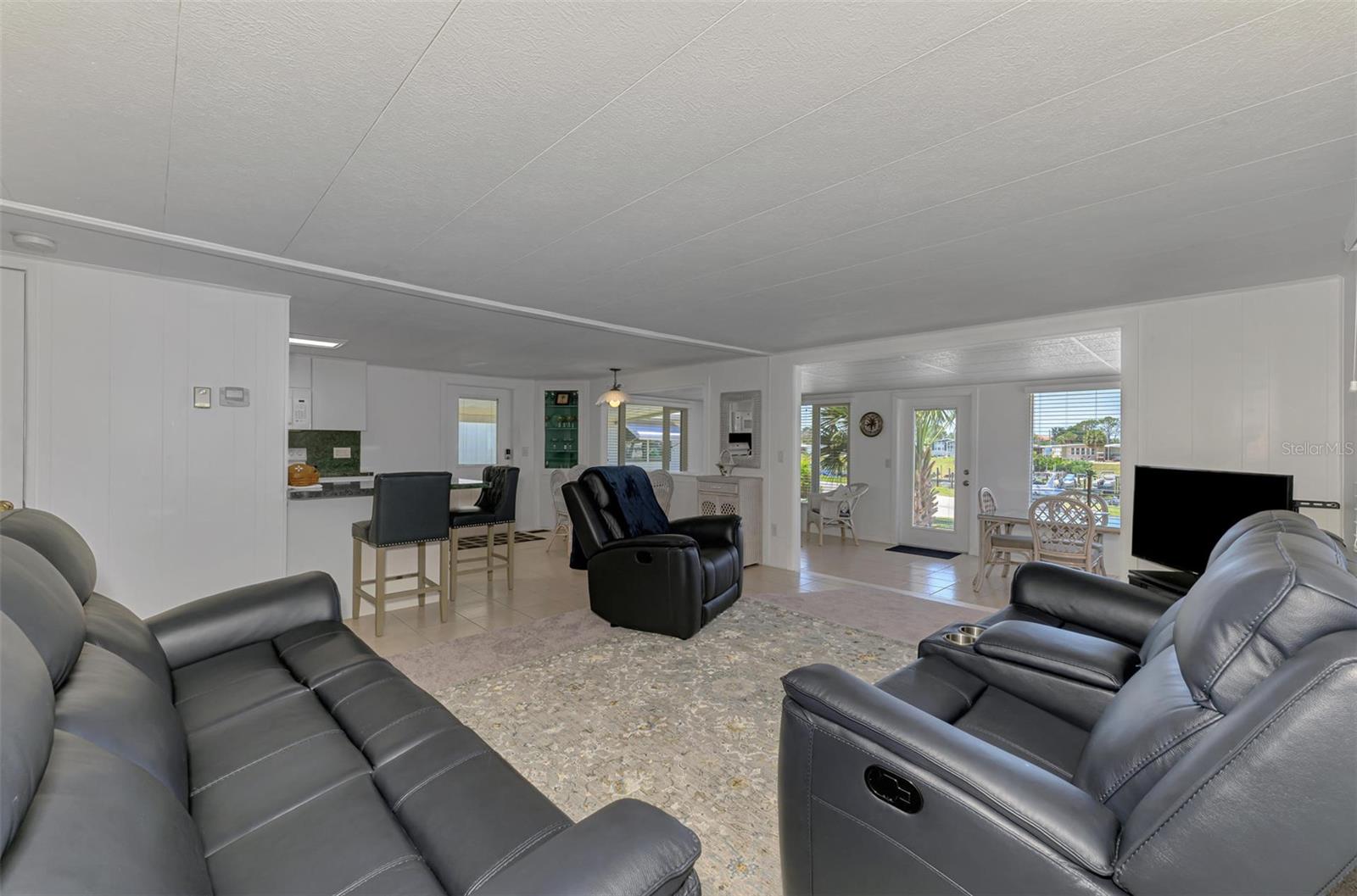 Image 48 of 99 For 714 Waterway Drive