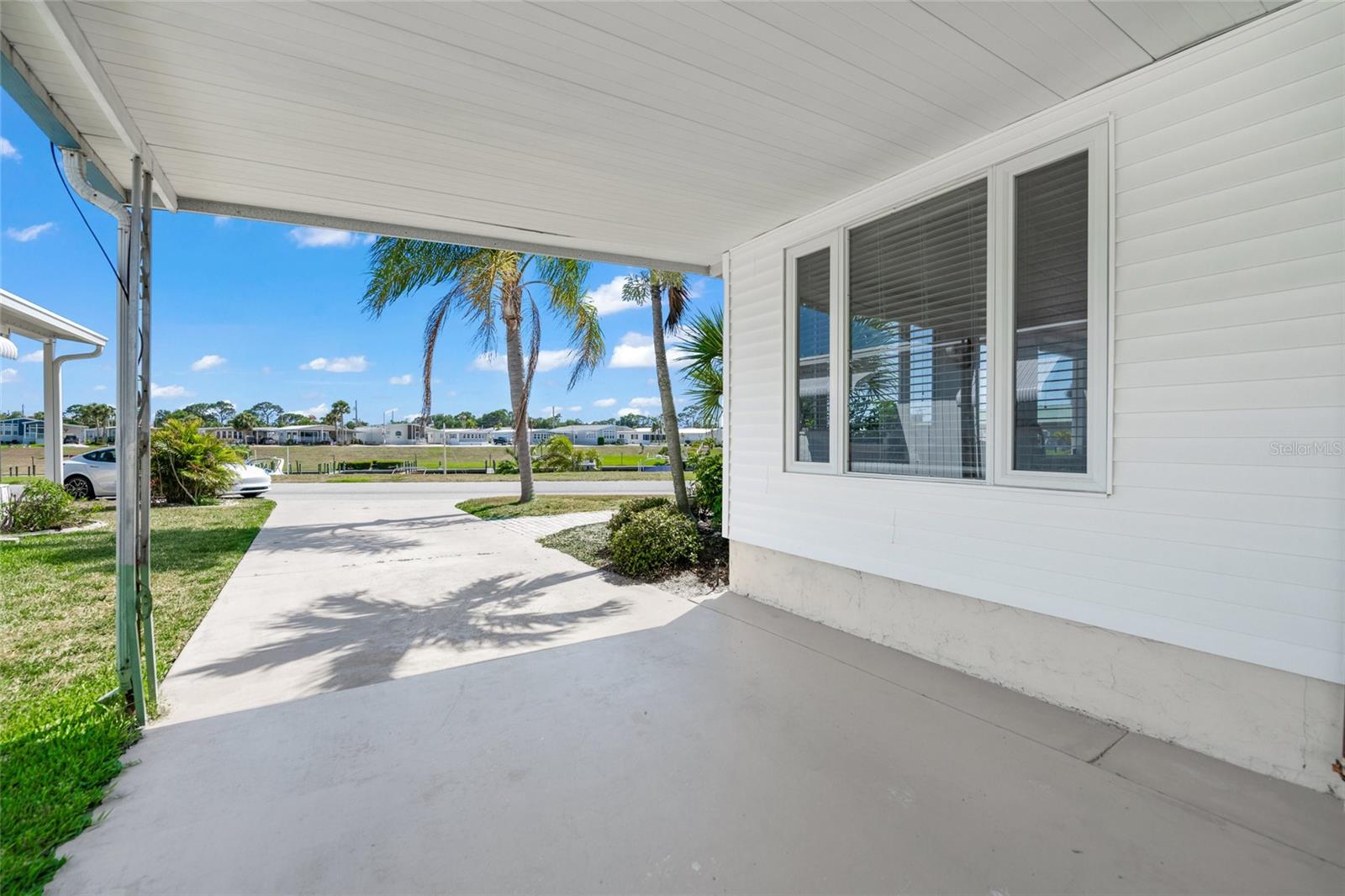 Image 9 of 99 For 714 Waterway Drive