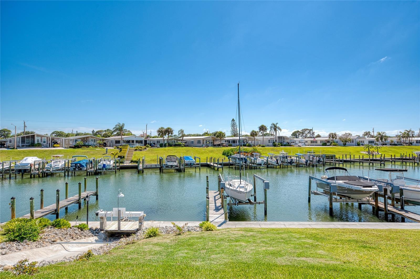 Image 90 of 99 For 714 Waterway Drive