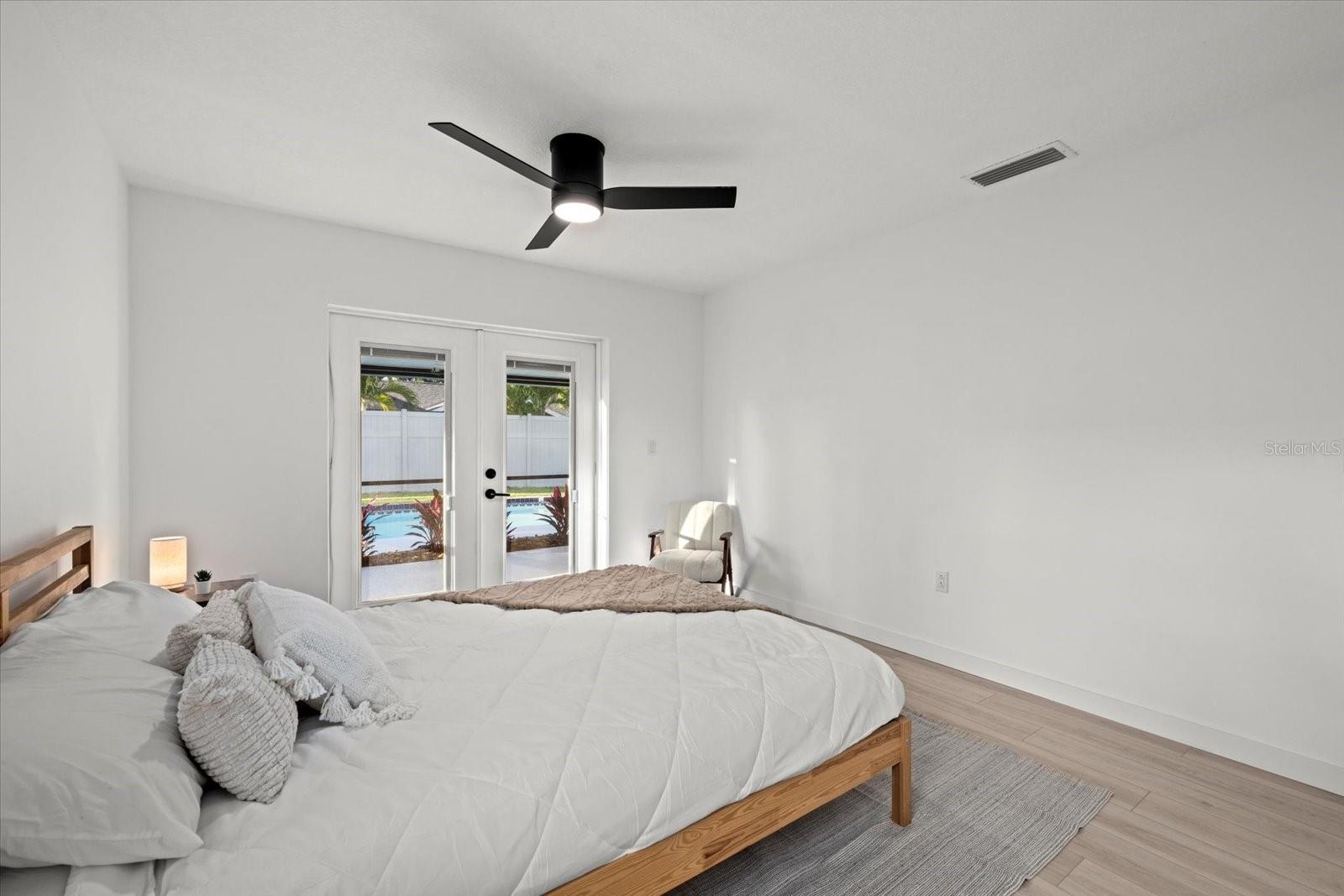 Image 15 of 38 For 2915 Woodpine Circle