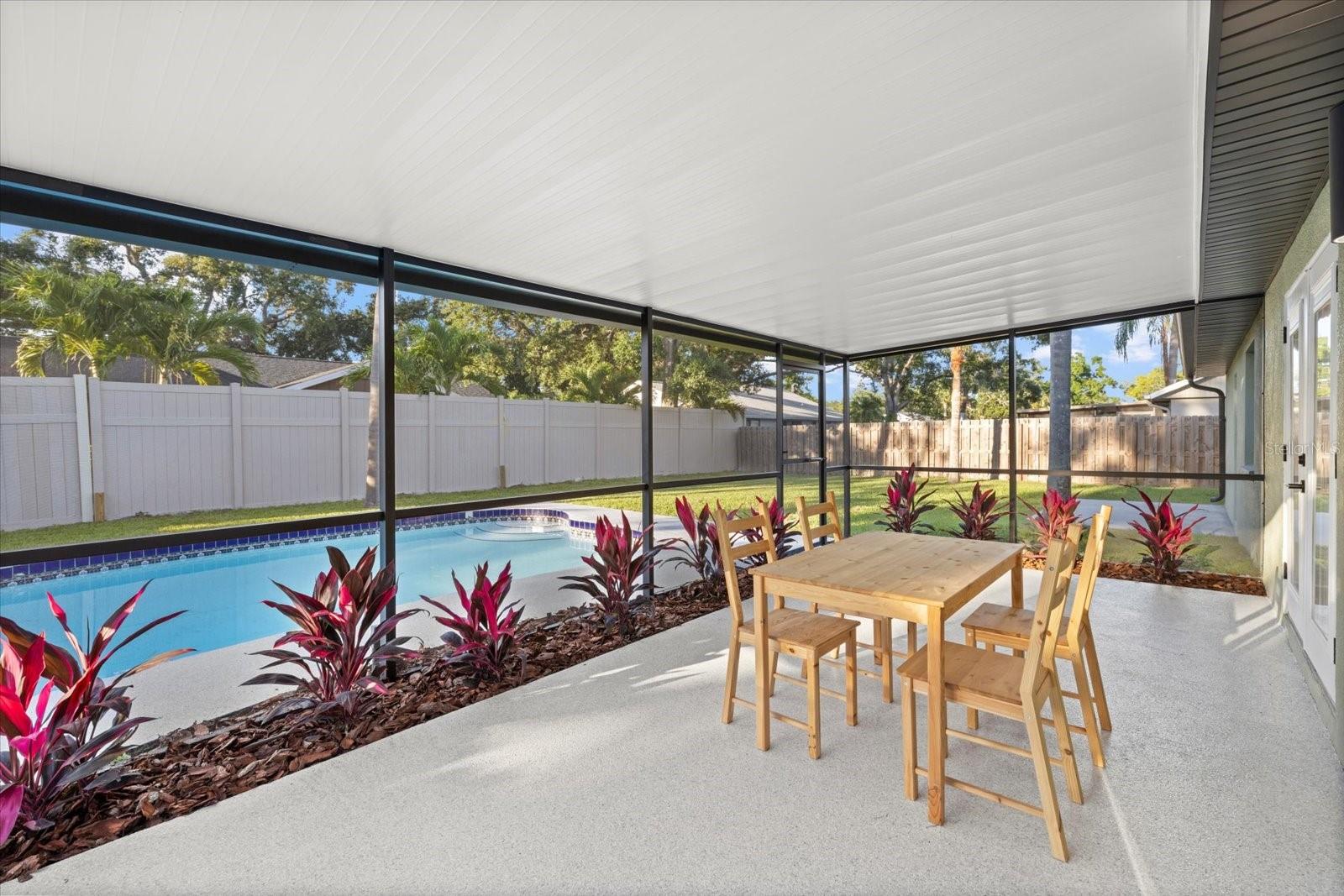 Image 28 of 38 For 2915 Woodpine Circle