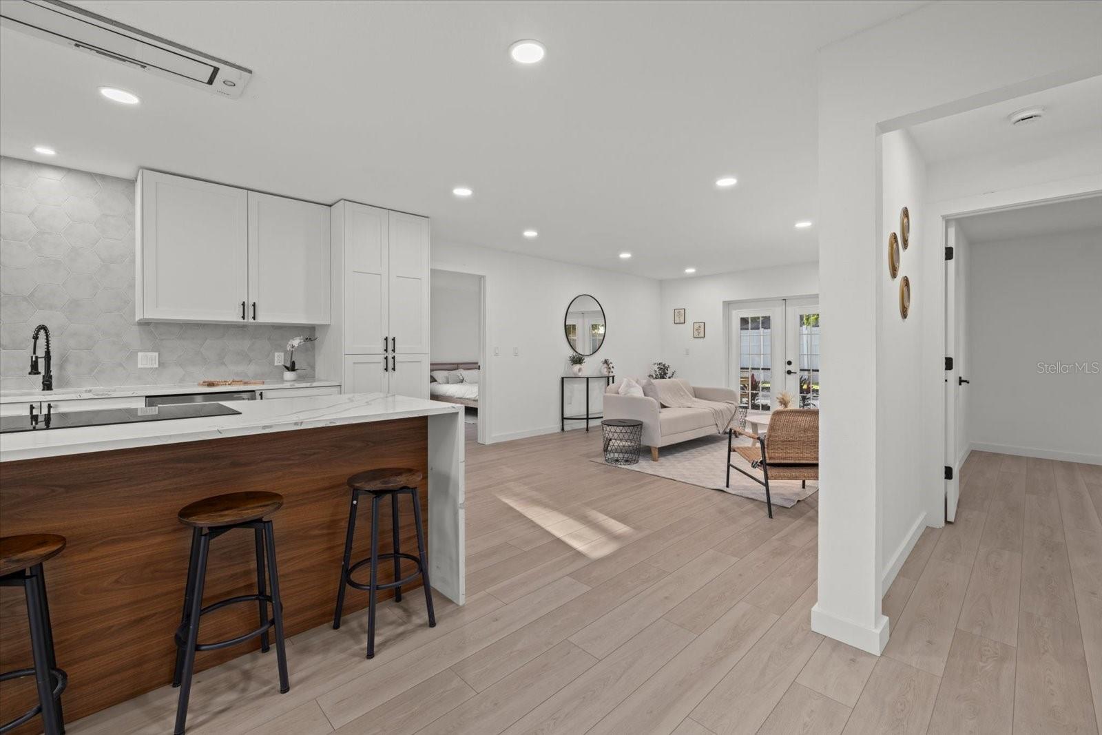 Image 3 of 38 For 2915 Woodpine Circle