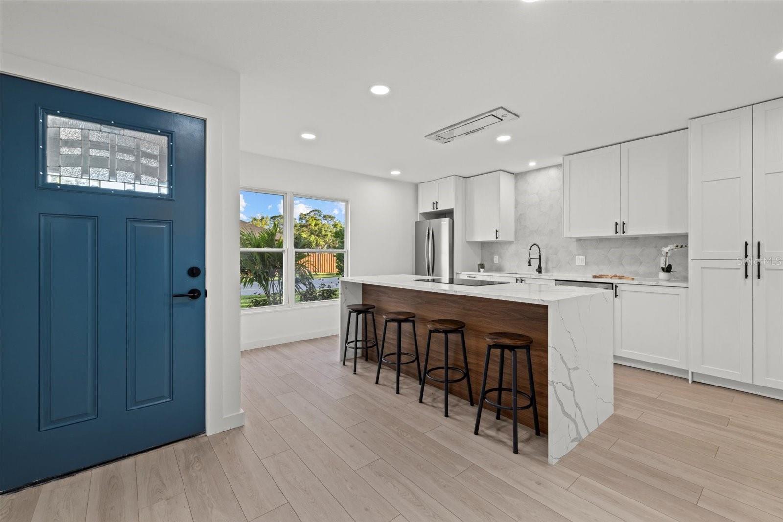 Image 4 of 38 For 2915 Woodpine Circle