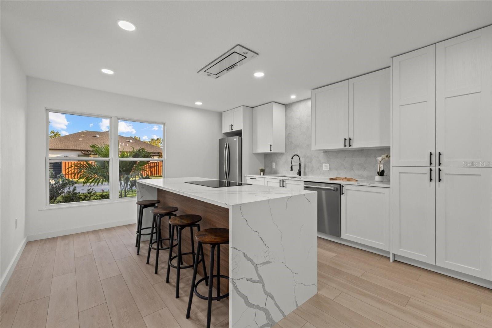 Image 5 of 38 For 2915 Woodpine Circle