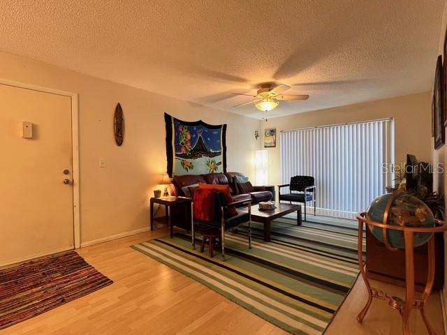 Image 18 of 24 For 3221 Beneva Road 102