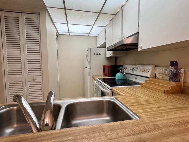 Image 4 of 24 For 3221 Beneva Road 102