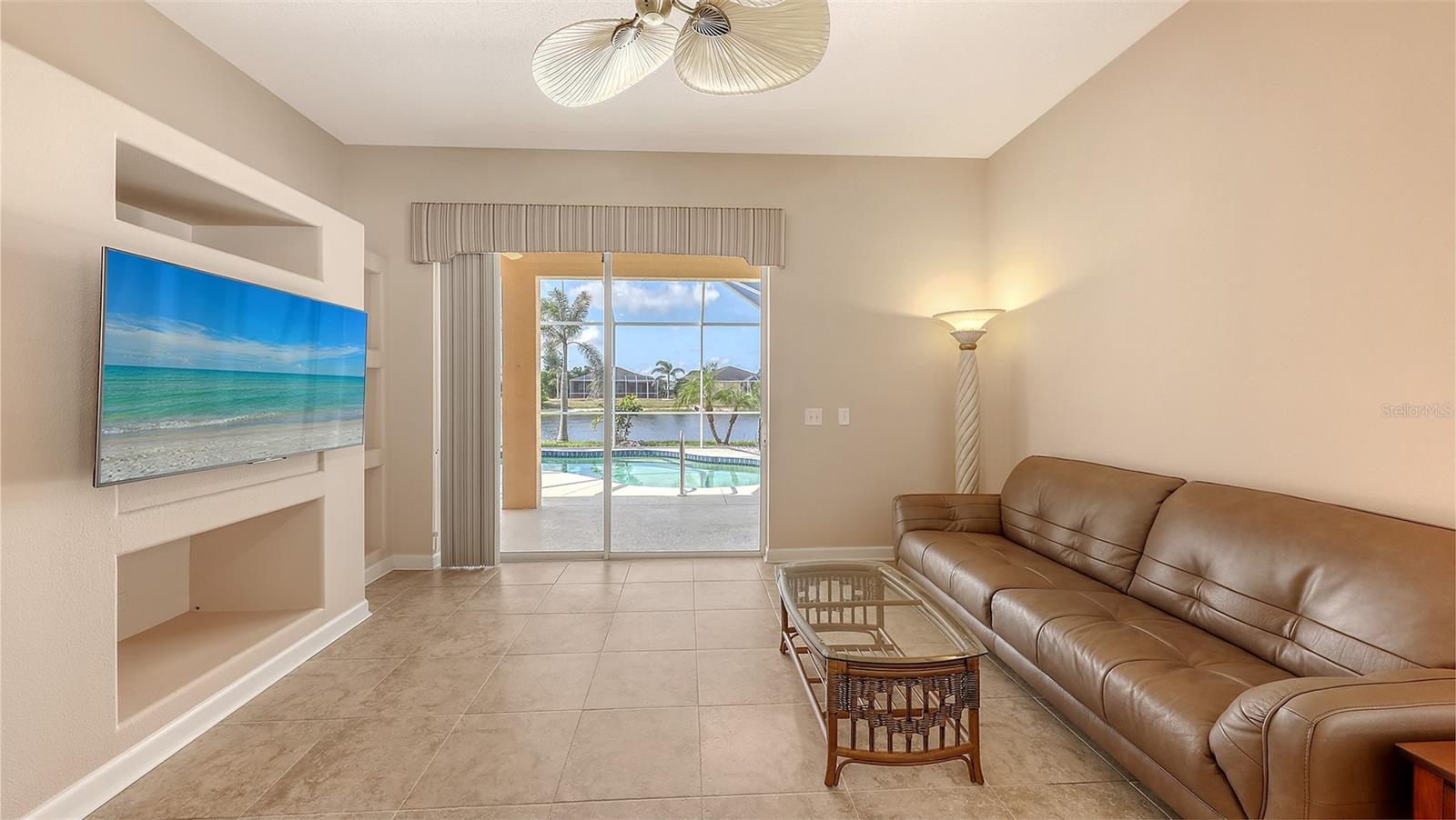 Image 11 of 47 For 4274 Tennyson Way
