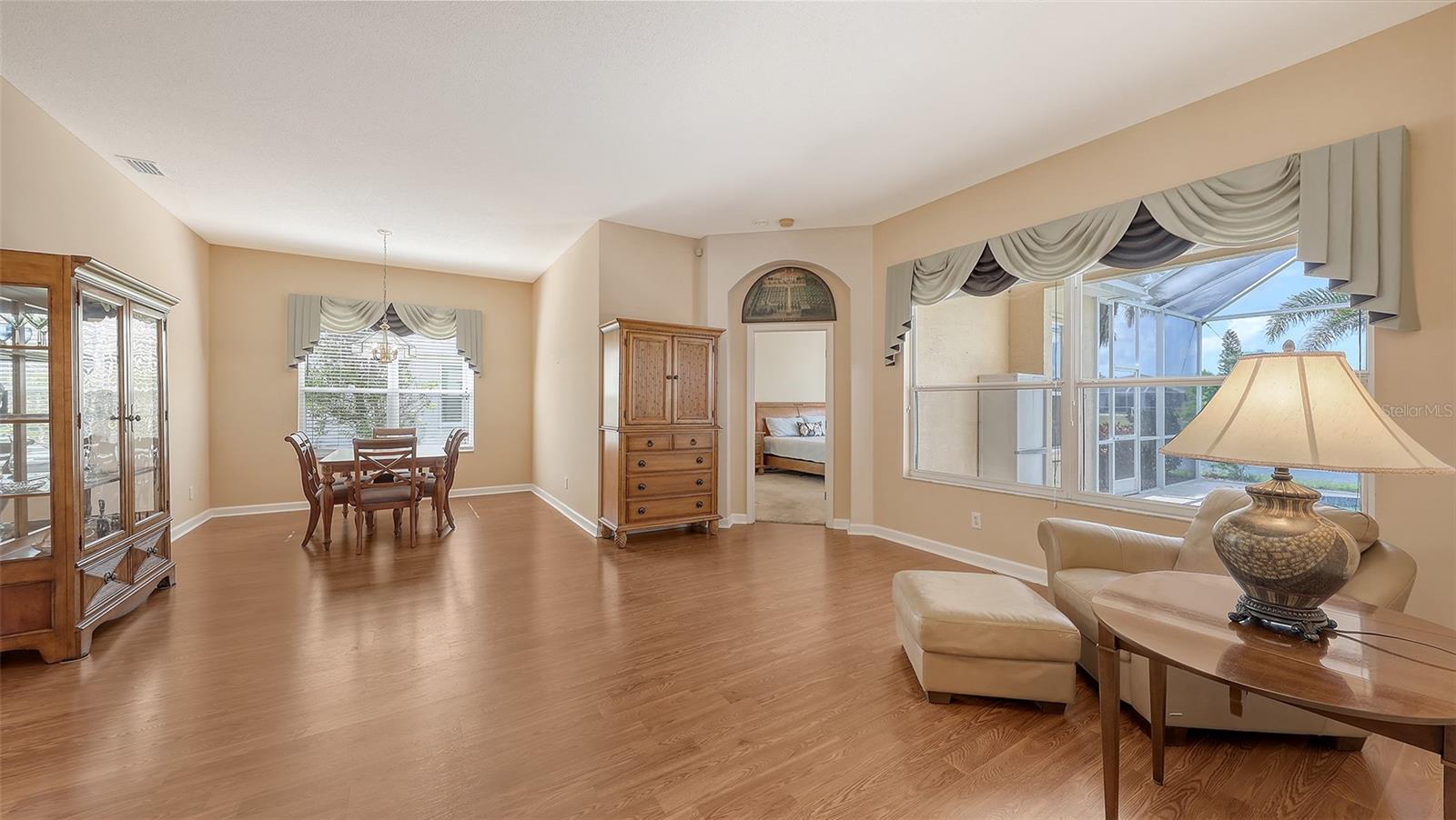 Image 14 of 47 For 4274 Tennyson Way