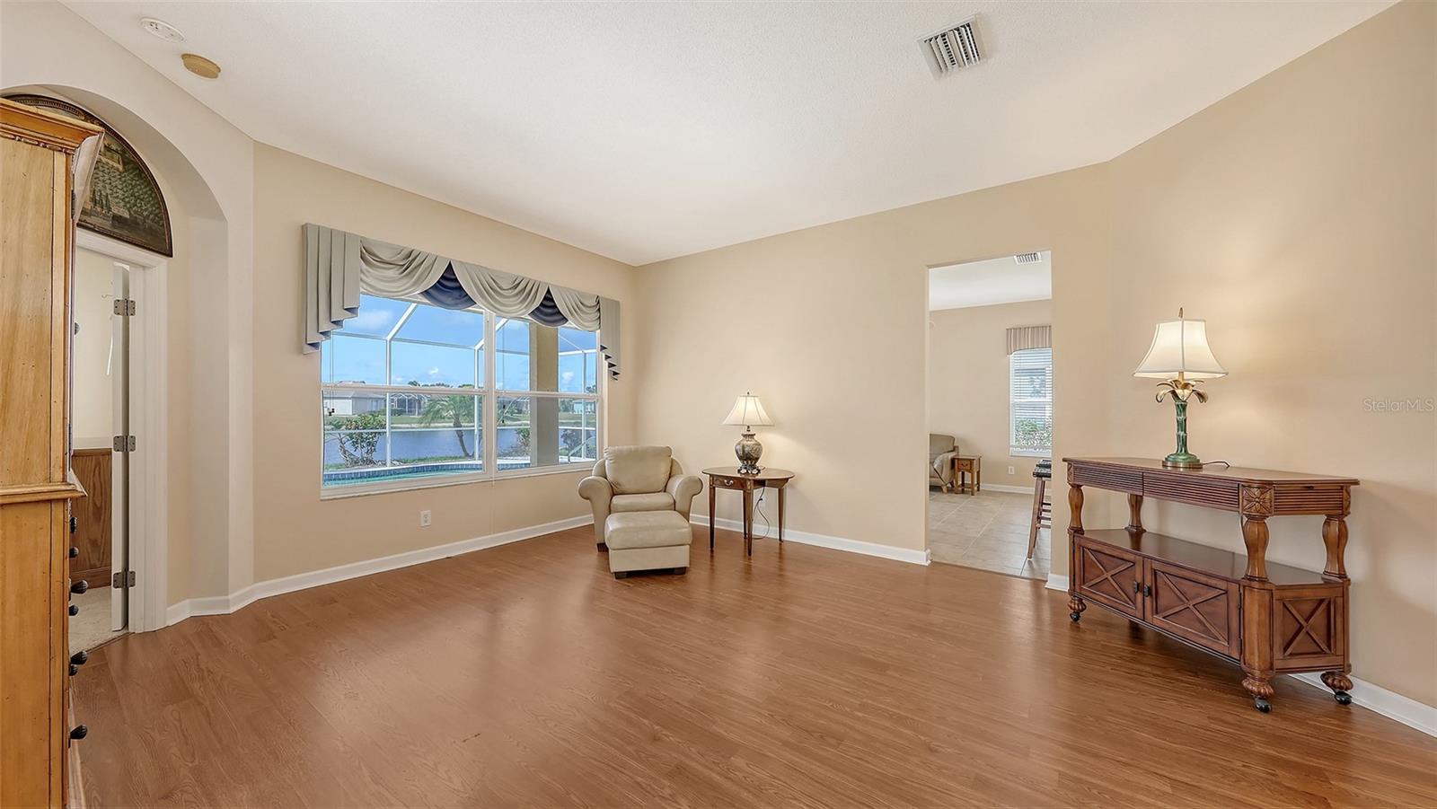 Image 15 of 47 For 4274 Tennyson Way
