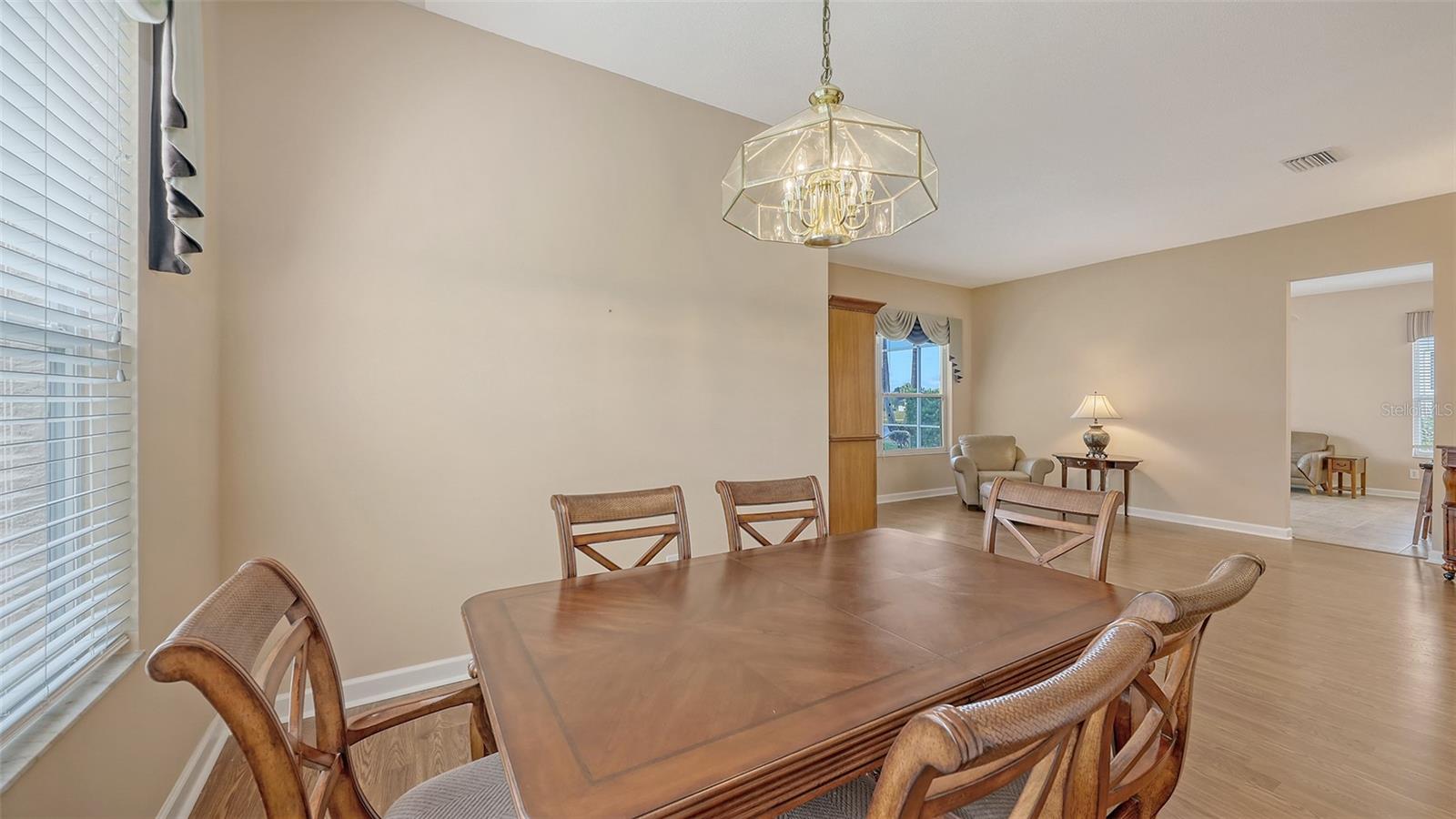 Image 20 of 47 For 4274 Tennyson Way
