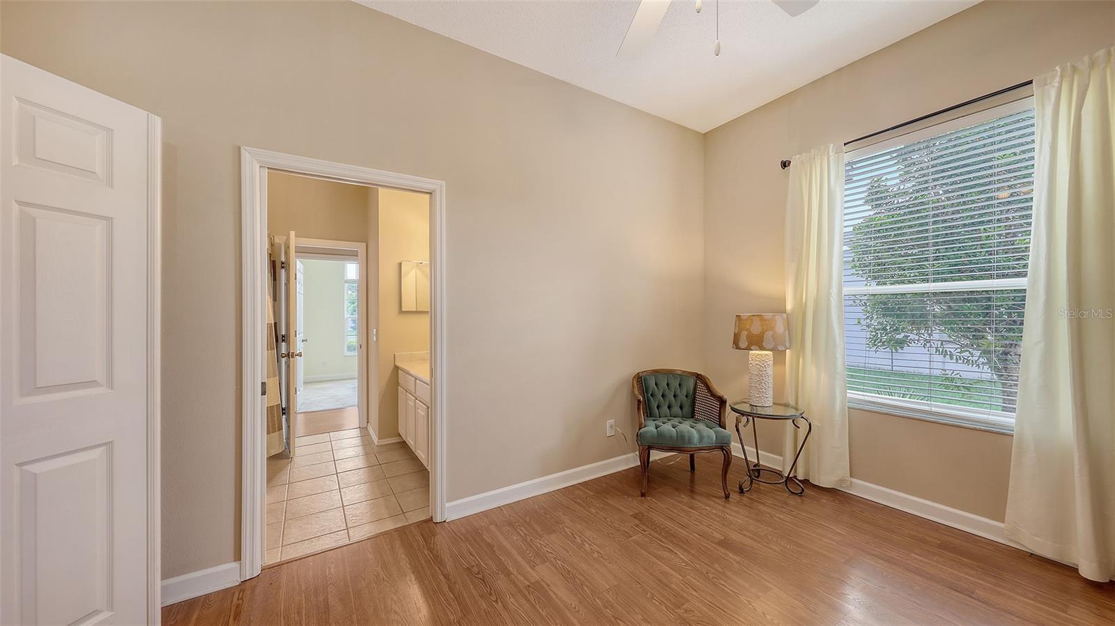 Image 38 of 47 For 4274 Tennyson Way