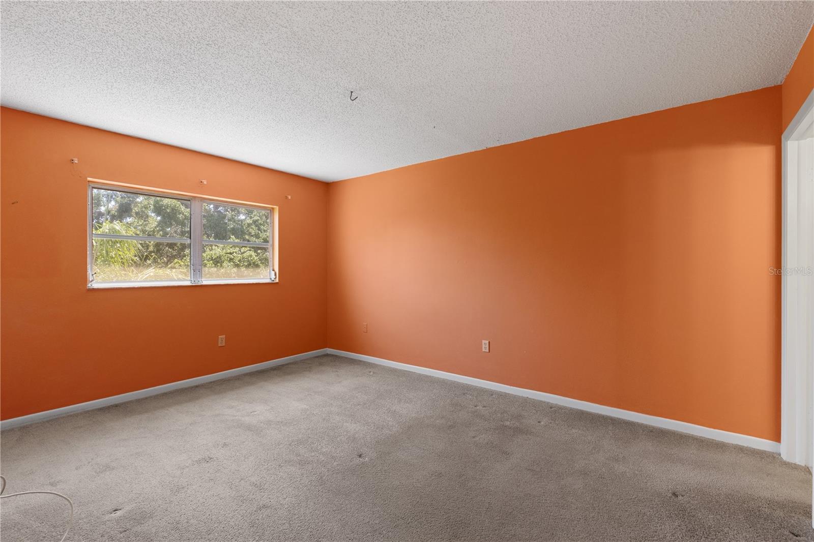 Image 13 of 29 For 860 Virginia Street 304