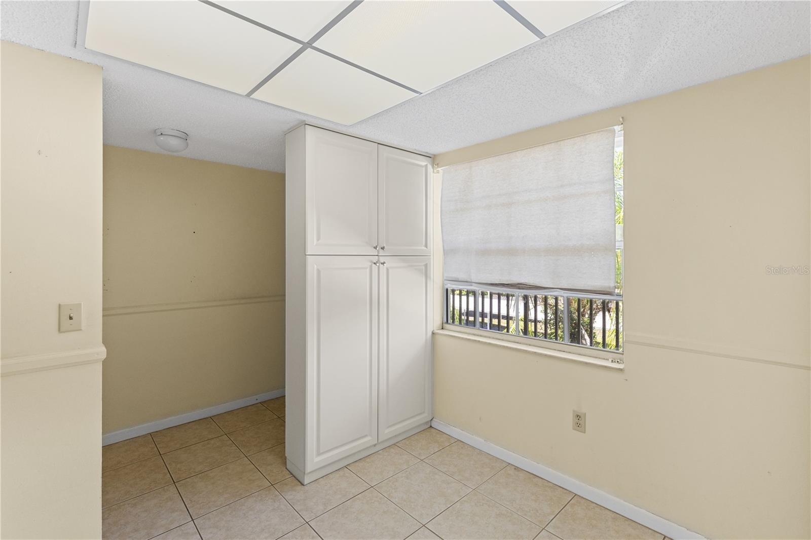 Image 5 of 29 For 860 Virginia Street 304