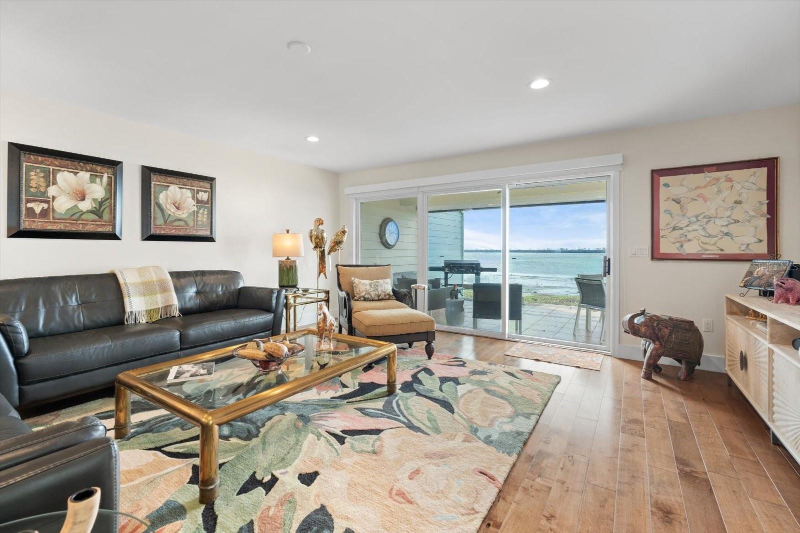 Image 3 of 14 For 61 Tidy Island Boulevard 61