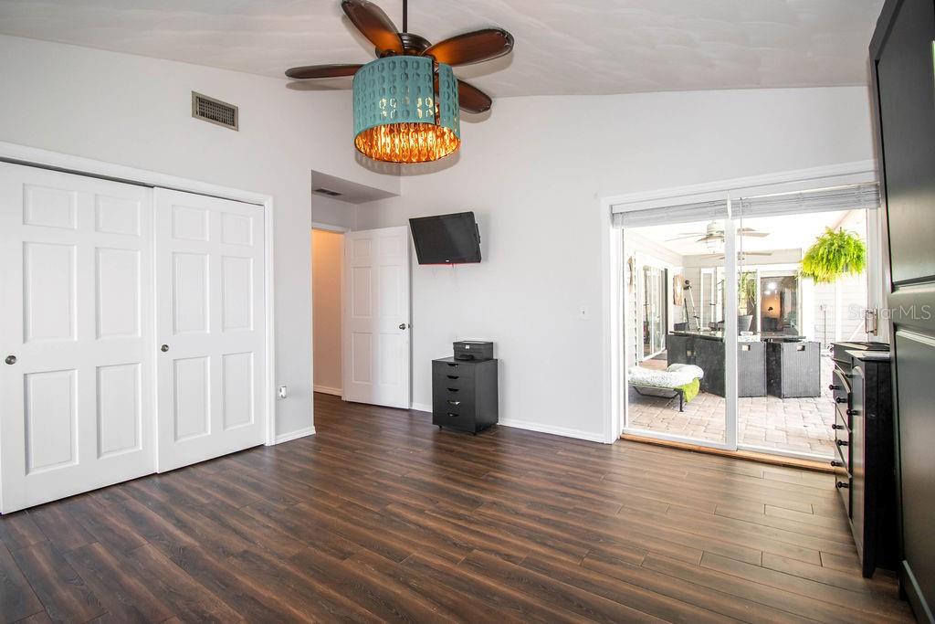 Image 39 of 68 For 1021 Estremadura Drive